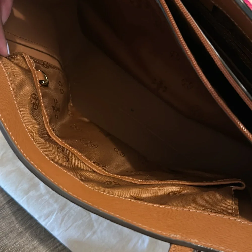 TORY BURCH Saffiano Original Tote - Picture 4 of 7